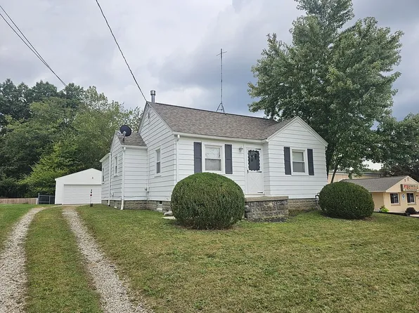 2446 S Main St, Akron, OH 44319