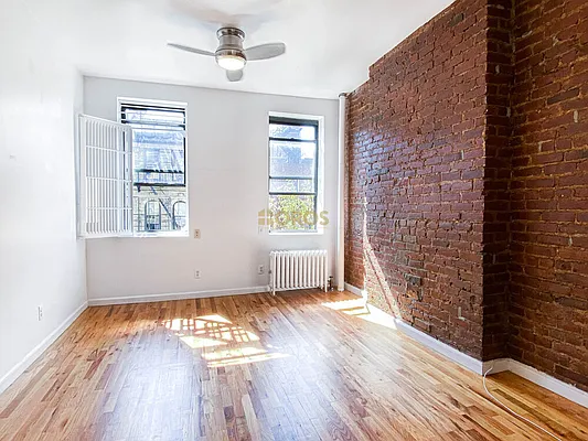 Rented by City Connections Realty | media 1