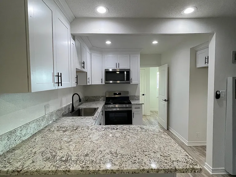 Villas at Downey — Photo 4
