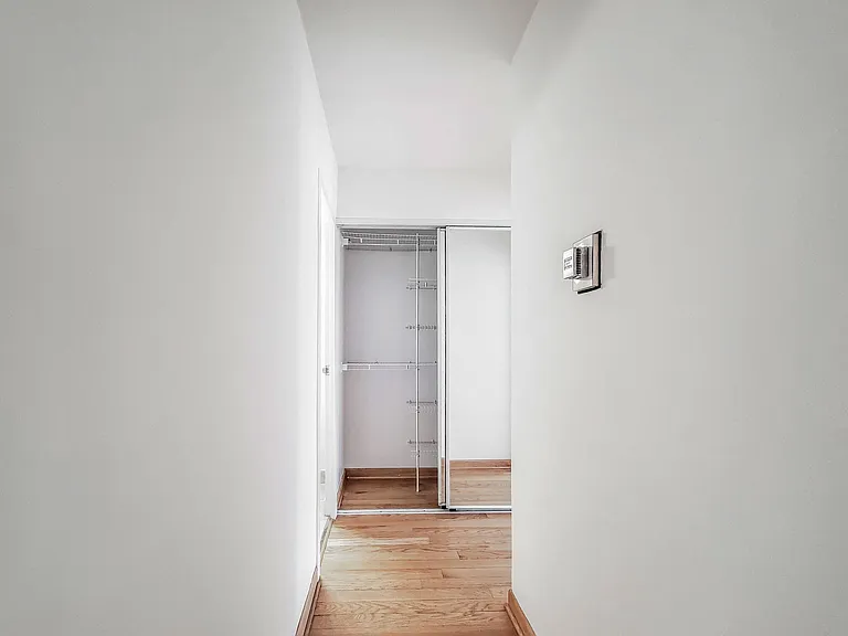 The Van der Rohe — Photo 43