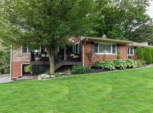 3892 N Glenridge Rd, Akron, OH 44319