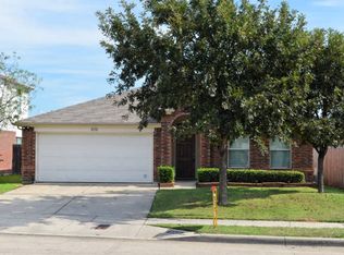 8528 Prairie Dawn Dr, Fort Worth, TX 76131