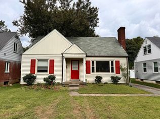 205 Monohan Dr, Saint Matthews, KY 40207