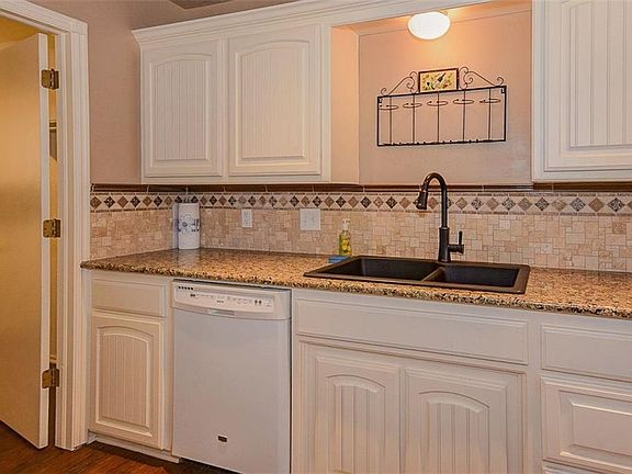 3rd image of 3113 SW 126th St