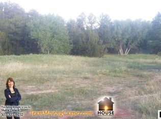 15 Oak St, Glendo, WY 82213