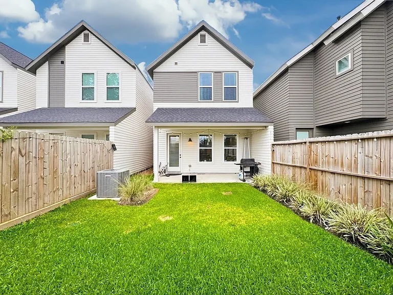 5632 Bertellis Ln — Photo 19