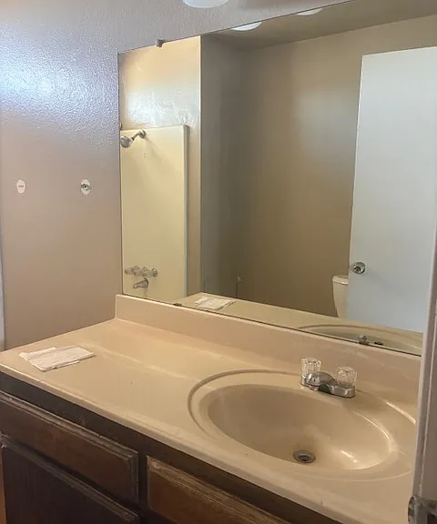 213 Hughes Ave #C — Photo 15