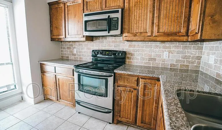 4144 Greystone Way #104 — Photo 4