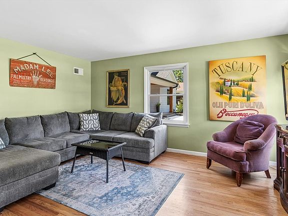 2nd image of 4532 Sherwood Ave