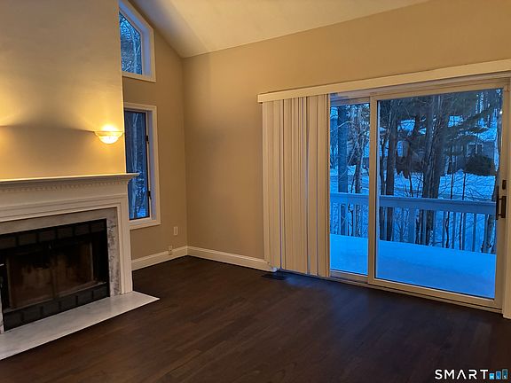 4th image of 14 Brookview Circle