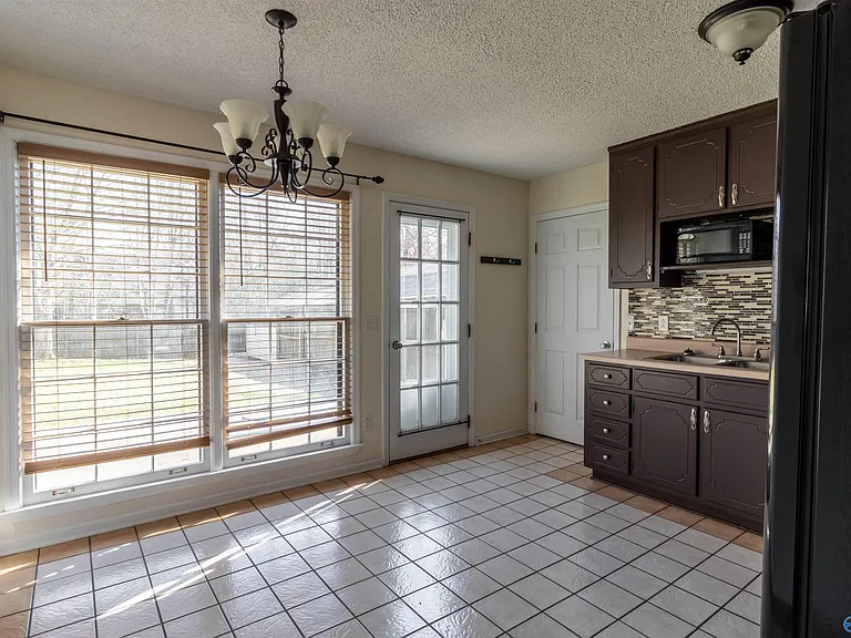 3564 Winchester Rd — Photo 5