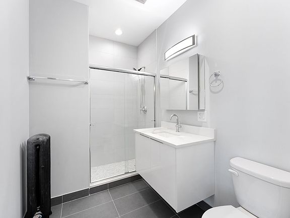 2nd image of 1546 W Jonquil Ter APT 306