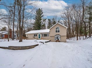 5955 Curry Rd Extension, Schenectady, NY 12303