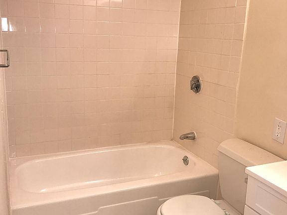 5th image of 750 E 179th St APT 8H