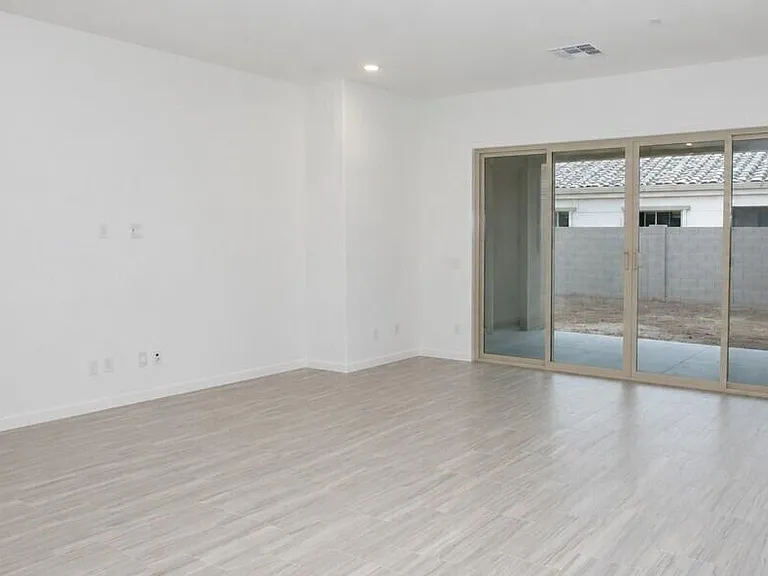 9803 E Thornbush Ave — Photo 4
