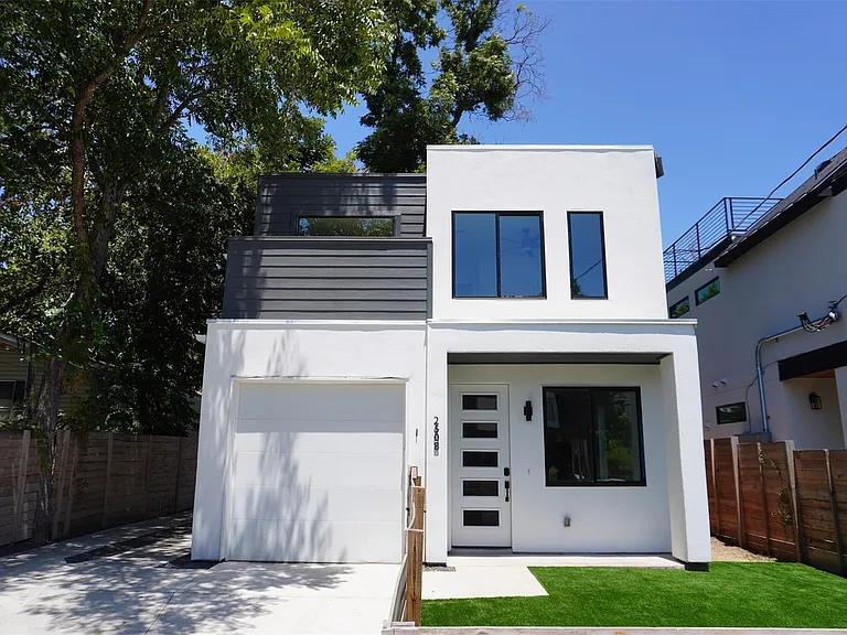 2508 E 4th St #A — Photo 35