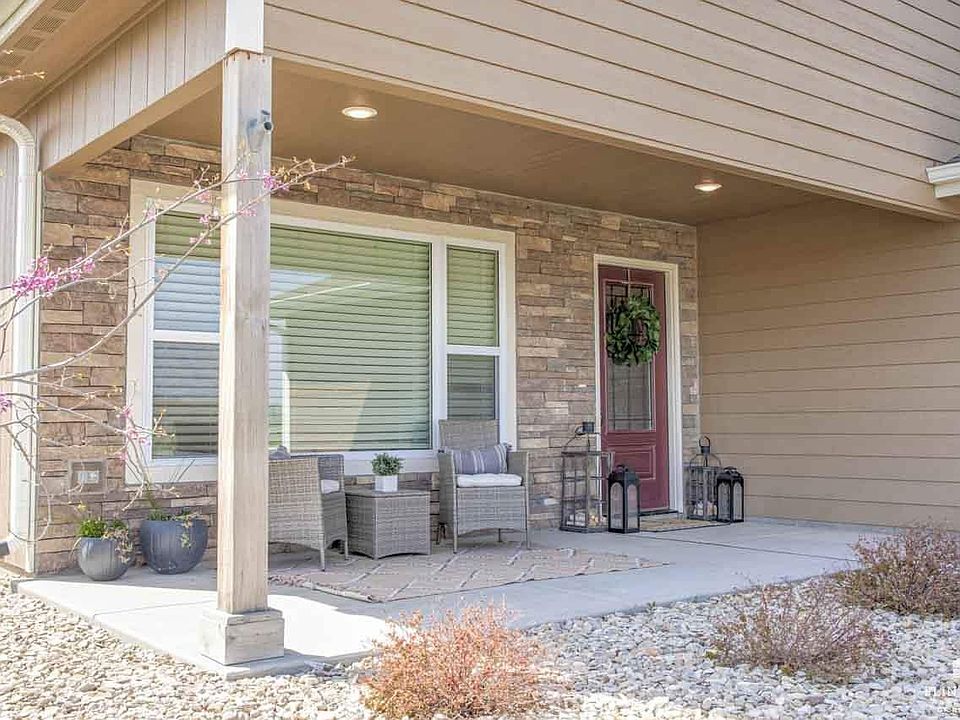 4736 Jackies Way, Manhattan, KS 66502 | MLS #20231001 | Zillow