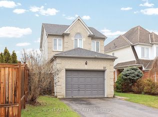 27 Foundry Ln, Whitby, ON L1P 1M5