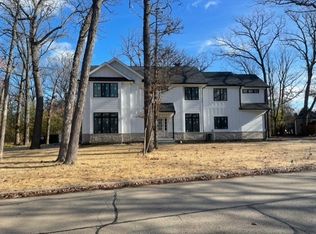 1682 Huntington Ln, Highland Park, IL