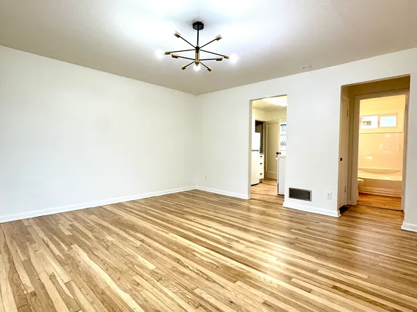 3910 NW Franklin St #A, Vancouver, WA 98660