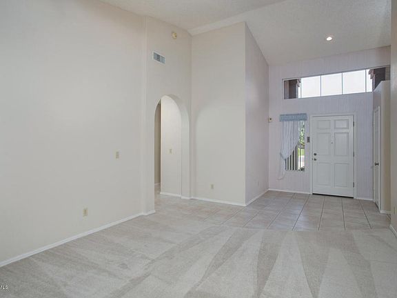 2nd image of 3619 E Summerhaven Dr