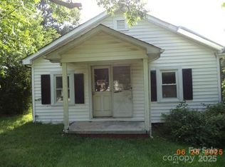 1374 Circle Dr, China Grove, NC 28023