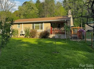 450 W Piney Mountain Rd, Whittier, NC 28789