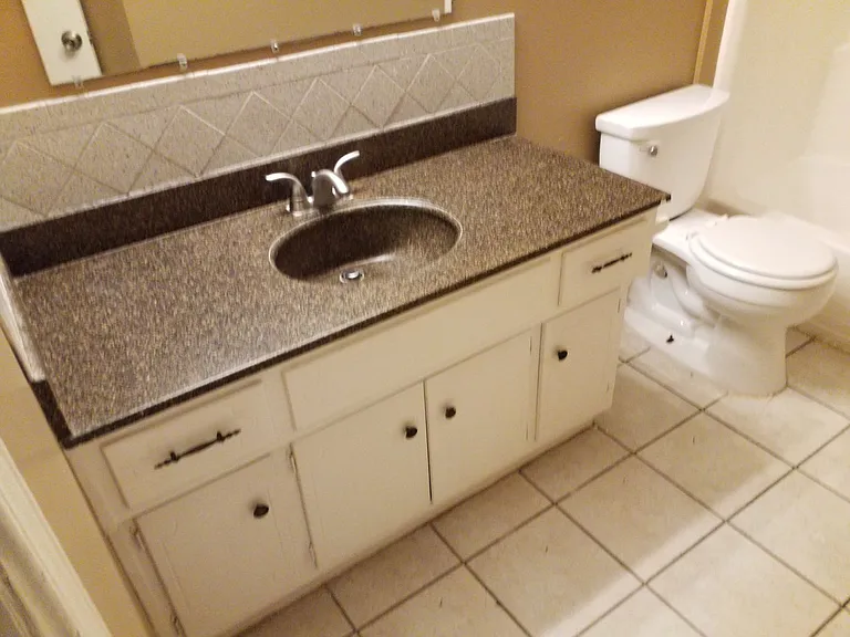 10013 N Harrison Dr — Photo 8