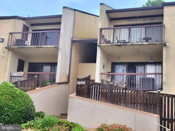 10115 Prince Pl APT 301-2A, Upper Marlboro, MD 20774