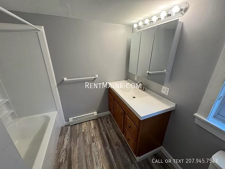 97 Grove St #2 — Photo 14