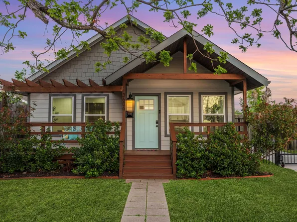 3606 Billingsley St, Houston, TX 77009