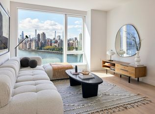 20 Halletts Point #2-1009, Astoria, NY 11102