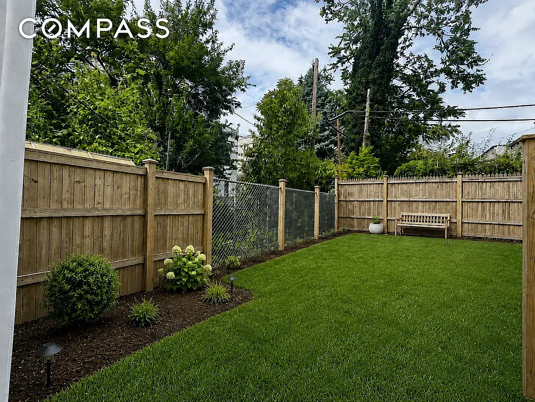 3 bed, 1.0 bath, $3,995 — Photo 2