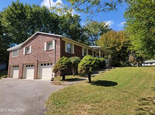 6206 Lilywood Ln, Knoxville, TN 37921