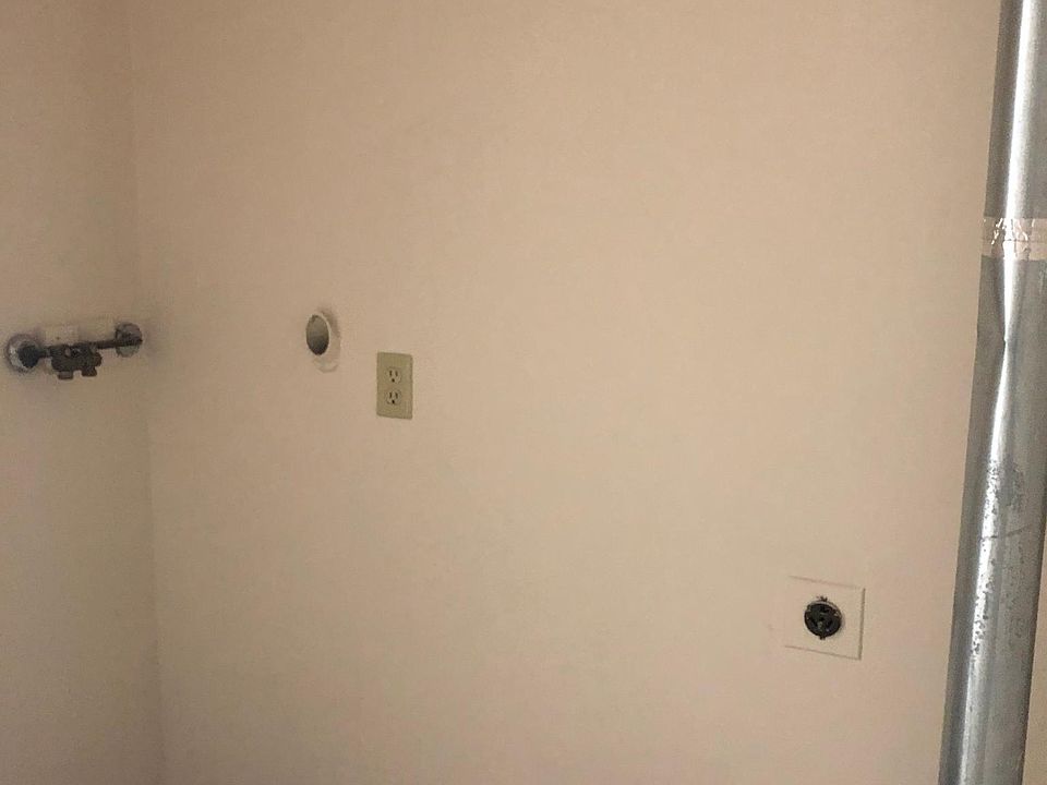 2nd image of 36 Griffin St #1