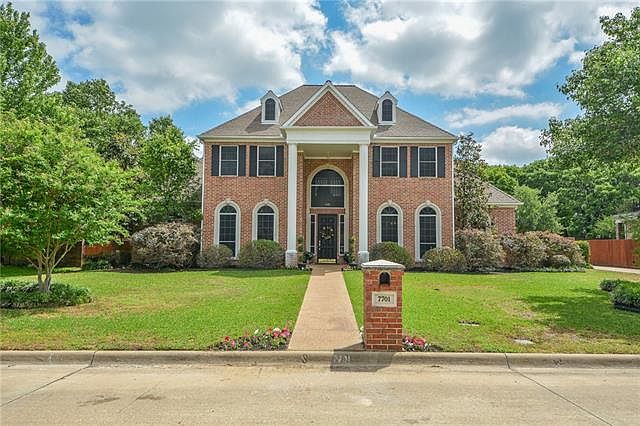 1st image of 7701 Leesburg Dr