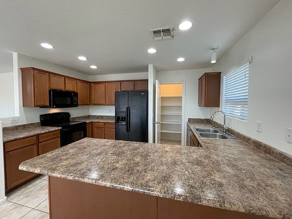 3rd image of 28981 N Coal Ave