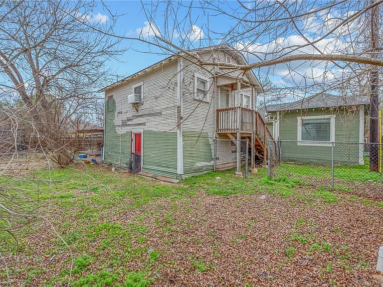 304 N Haswell Dr — Photo 16