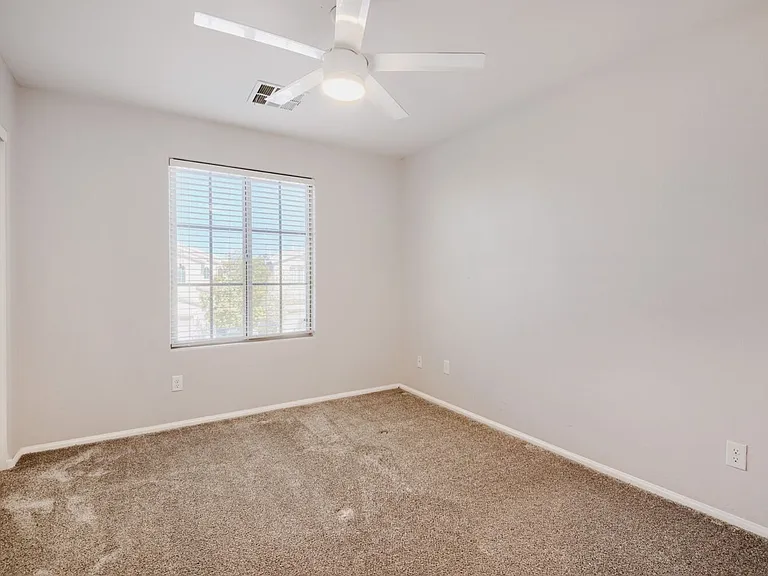 879 Cool Aquamarine St — Photo 16