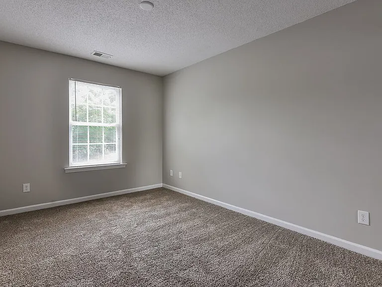 5845 Arbaugh Ct — Photo 11