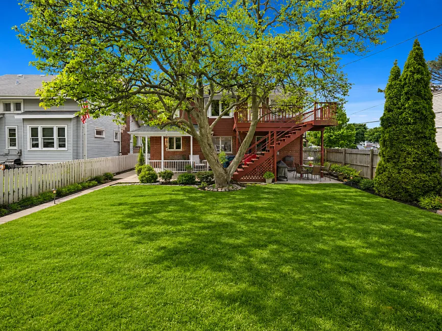 2 bed, 948 sqft, $2,500 — Photo 3