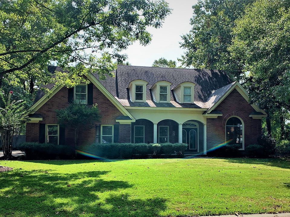1st image of 103 Lakewood Ct
