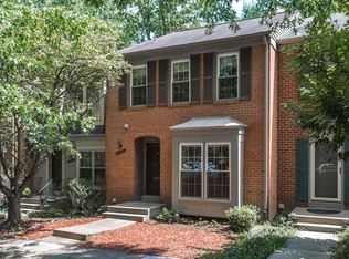 4727 Gainsborough Dr, Fairfax, VA 22032