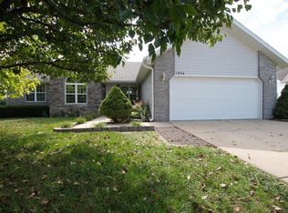 1254 W Batson Pl, Nixa, MO 65714