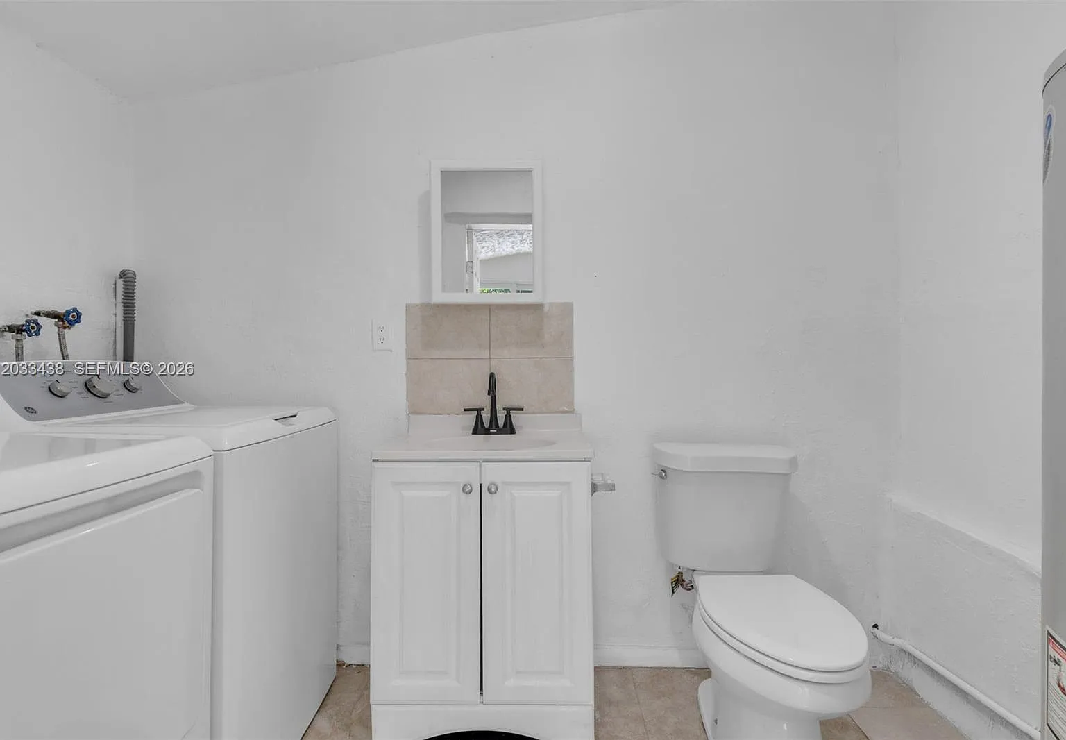 3 bed, 1065 sqft, $3,000 — Photo 4