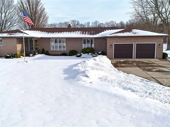 11281 Sunrise Ln, East Aurora, NY 14052