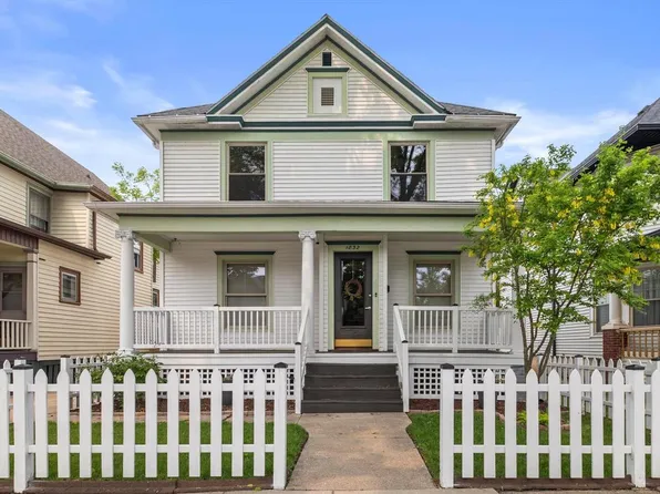 1832 Villa STREET, Racine, WI 53403