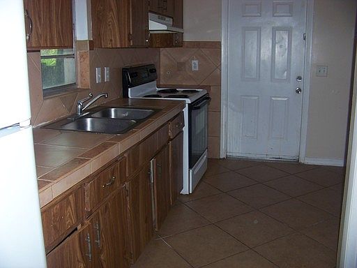 1st image of 1509 W Lowry Ave APT A