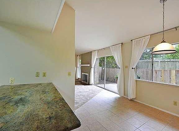 4th image of 2552 Stoutwood Cir