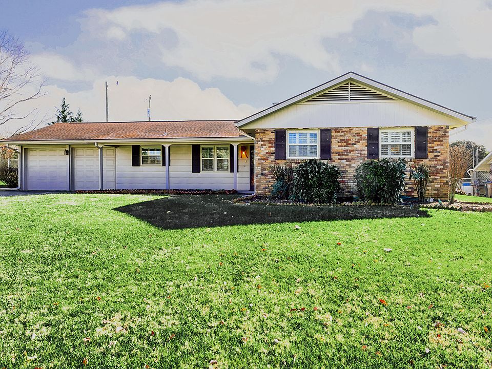 1st image of 7920 NW Stratton Dr #10